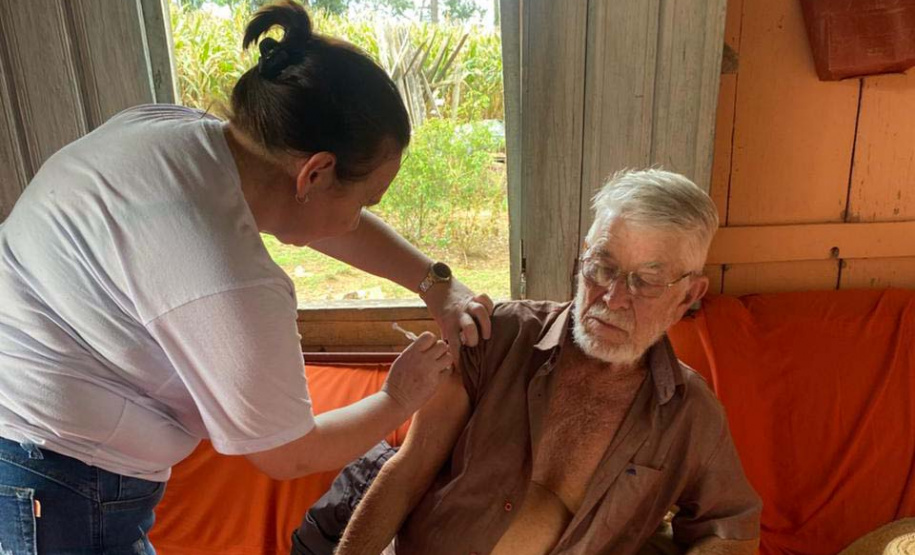 Sesa incentiva vacinação extramuros como estratégia para ampliar cobertura contra a gripe no Paraná