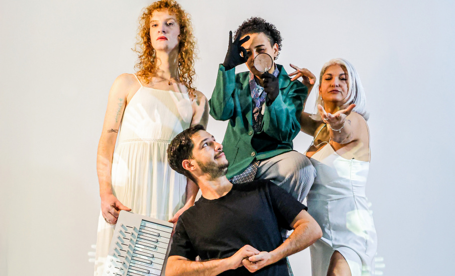 GUAÍRA - Espetáculo gratuito “Cenas Surdas” abordará vivências da comunidade surda no Teatro Zé Maria