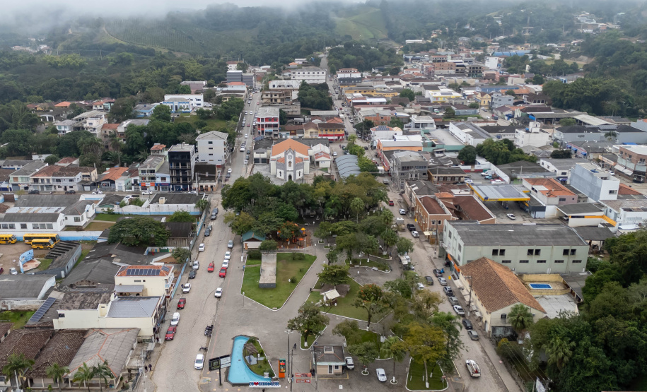 38 mil pessoas já responderam pesquisa inédita sobre o perfil socioeconômico dos paranaenses