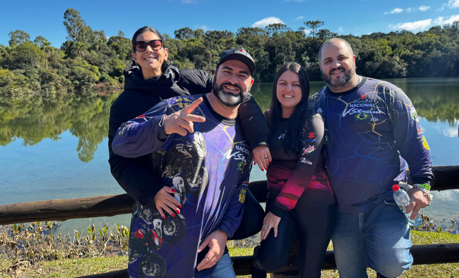 Turismo sobre rodas: comboio com mais de 300 motociclistas movimenta serviços e atrativos dos Campos Gerais