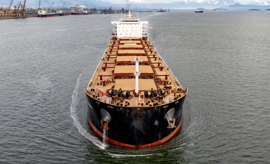 Portos do Paraná - No primeiro quadrimestre, portos paranaenses crescem 6,8% na movimentação geral