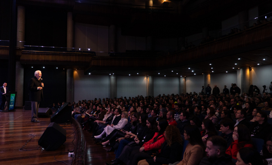 Governo do Estado promove integração de 865 novos servidores públicos do Paraná