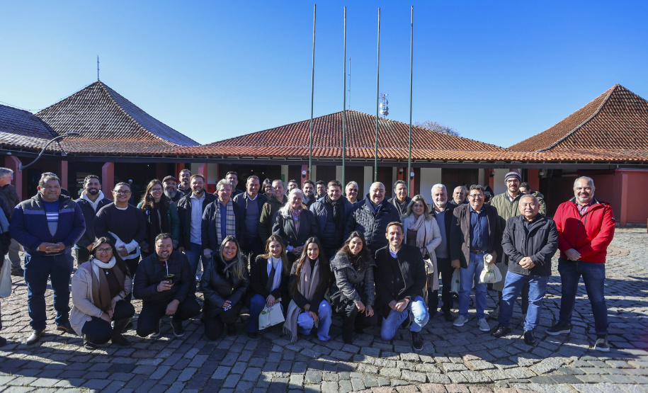 Paraná promove encontro inédito para fortalecer arborização urbana nos municípios