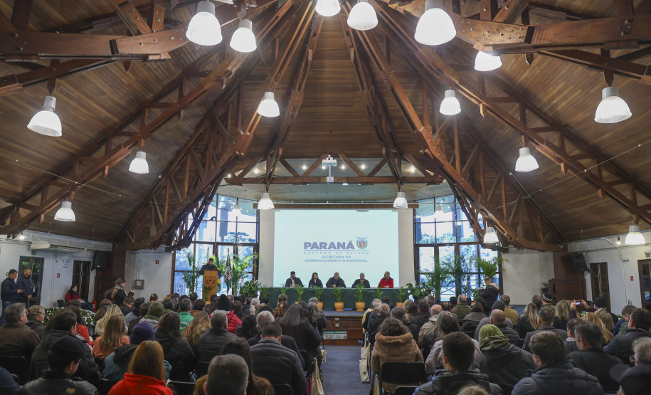 Paraná promove encontro inédito para fortalecer arborização urbana nos municípios