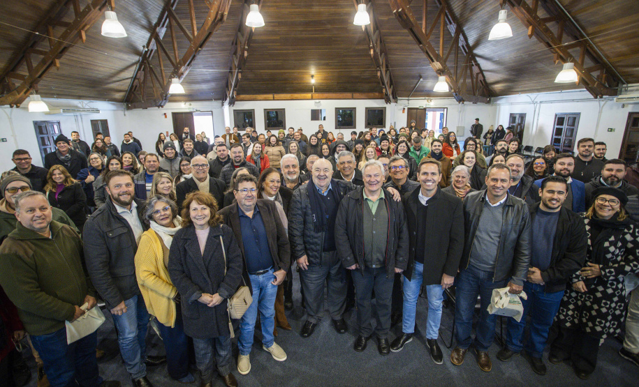 Paraná promove encontro inédito para fortalecer arborização urbana nos municípios