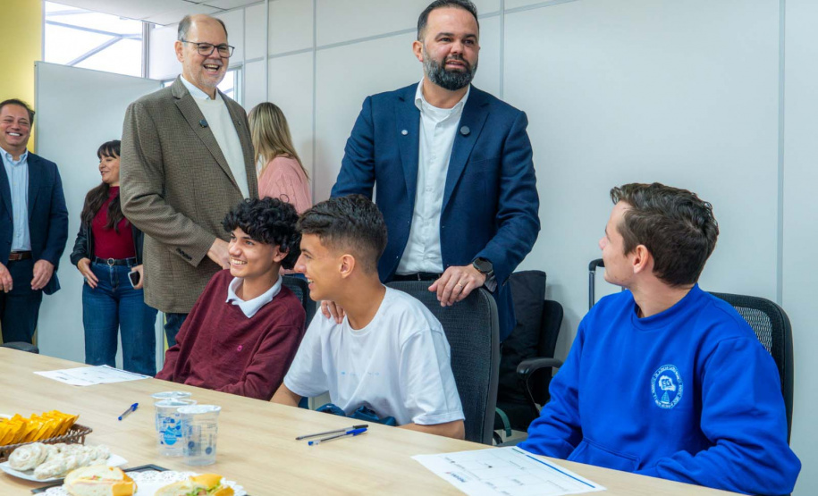 INOVAÇÃO: Alunos recebem premiação da Olimpíada Brasileira de Inovação, Ciência e Tecnologia