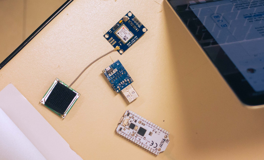 PARCERIA ENTRE O SIMEPAR E O DER/PR VAI PREVENIR DESLIZAMENTOS DE TERRA NA ESTRADA DA GRACIOSA