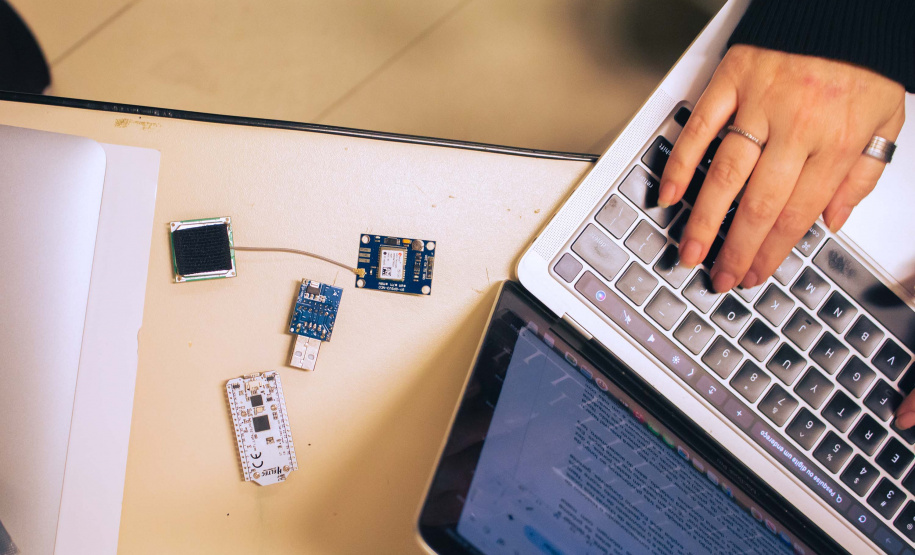 PARCERIA ENTRE O SIMEPAR E O DER/PR VAI PREVENIR DESLIZAMENTOS DE TERRA NA ESTRADA DA GRACIOSA