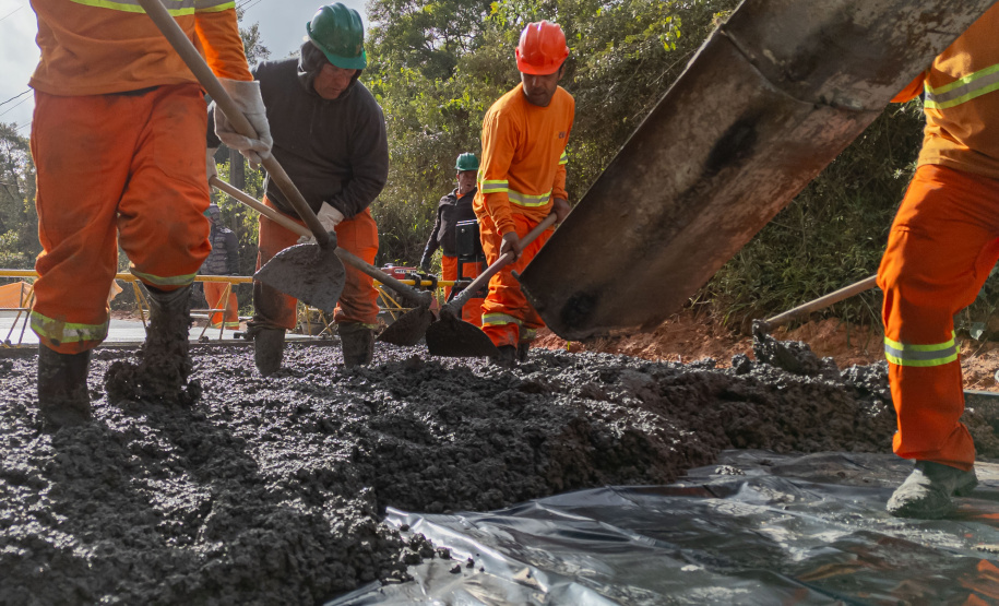 Pavimentação Estrada SJP-Mandirituba