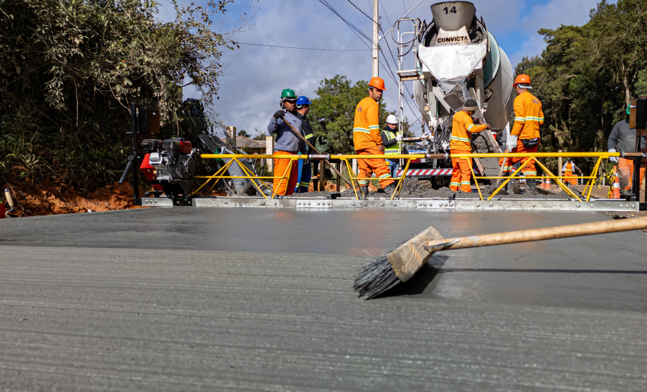 Pavimentação Estrada SJP-Mandirituba