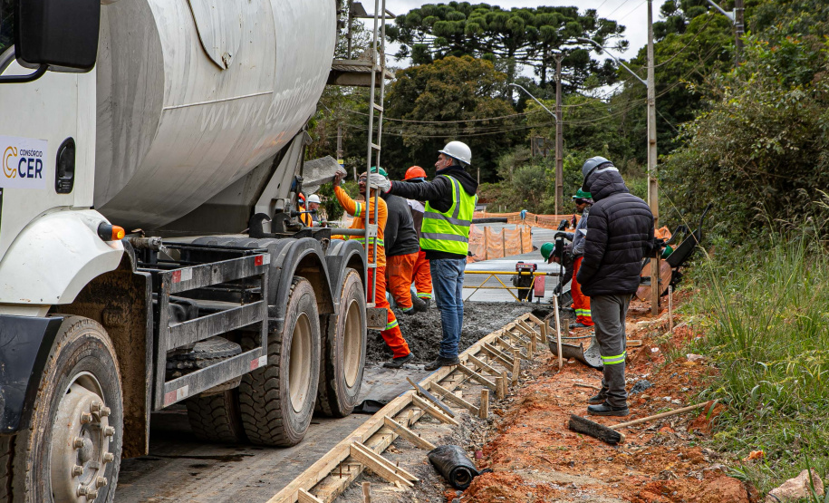 Pavimentação Estrada SJP-Mandirituba