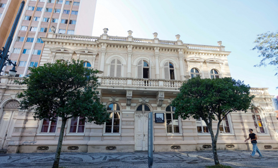 Estado realiza audiência pública para reformas do MIS e prédios históricos de Curitiba