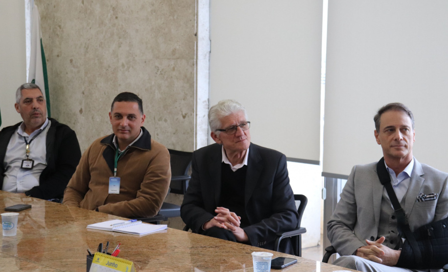 FOMENTO PARANÁ BAIXA JUROS CRÉDITO TAXISTAS