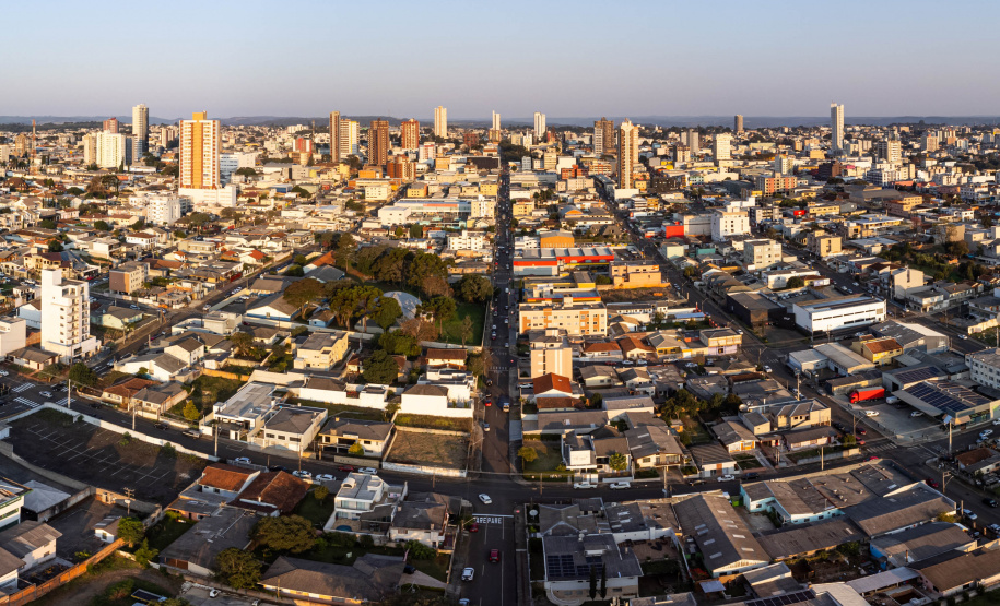 Pesquisa sobre perfil socioeconômico da população visita 172 municípios nesta semana