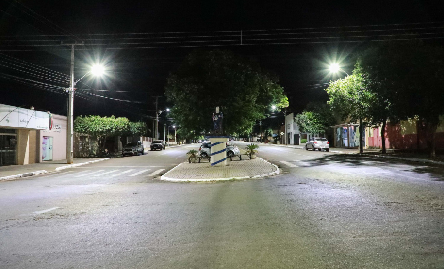 Substituição de luminárias tradicionais por LED já promove 30% de economia, mais de R$ 5,6 milhões anuais em todo Paraná