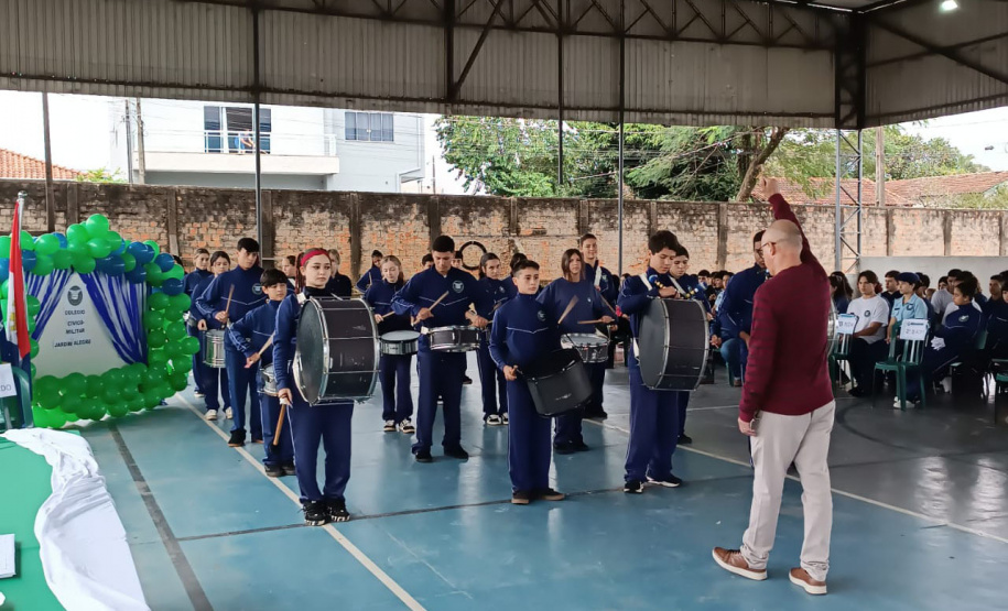 Fanfarra de colégio de Telêmaco Borba impulsiona frequência escolar e disciplina