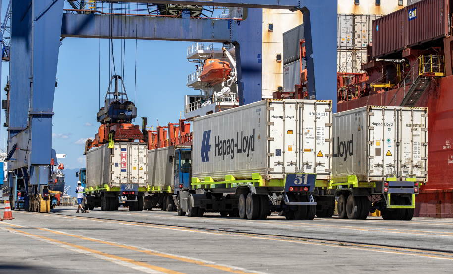 Com 44% da exportação nacional de frango, Porto de Paranaguá é o principal exportador de carnes brasileiras