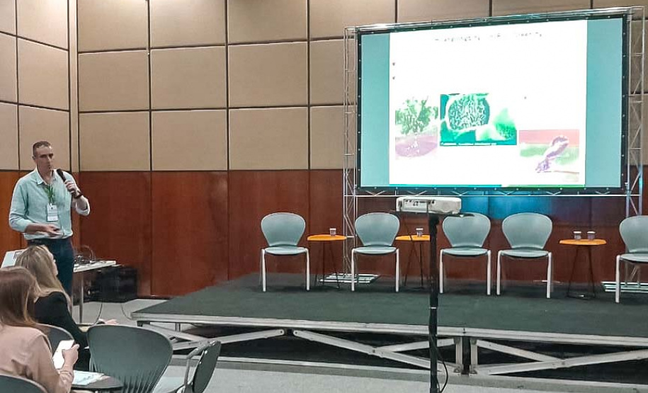 Paraná apresenta experiência em sanidade vegetal e animal em evento nacional de defesa agropecuária