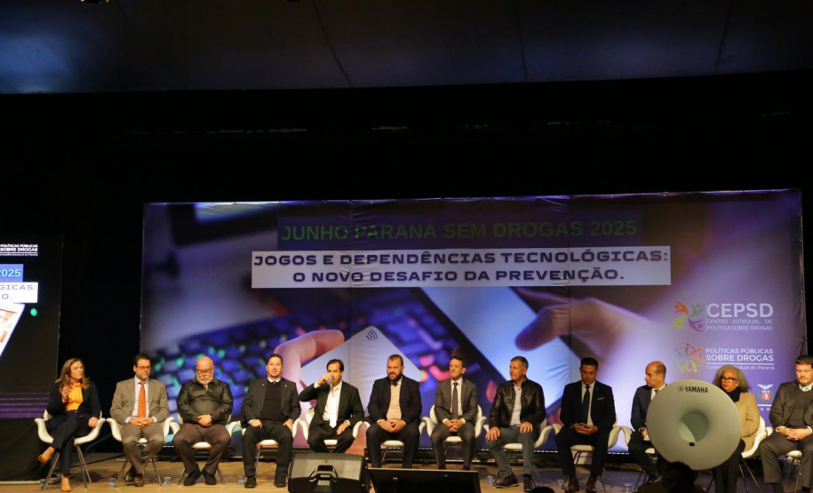 Campanha Junho Paraná Sem Drogas é lançada com alerta sobre dependência tecnológica