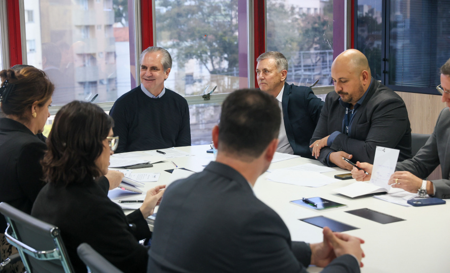 PLANEJAMENTO - Governo autoriza licitação de PPP para construção de 40 escolas em 31 cidades no Estado do Paraná