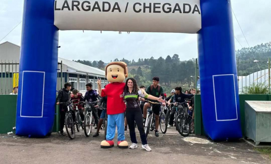 Incentivo ao uso da bicicleta: projeto desenvolvido em colégio estadual é premiado pelo Ministério das Cidades