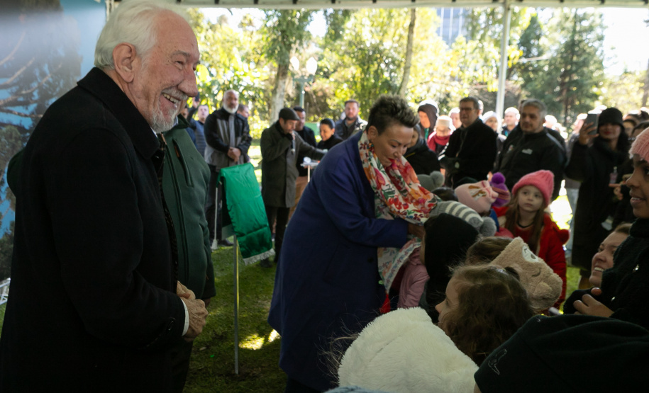 PLANTIO DE ARAUCARIA VICE