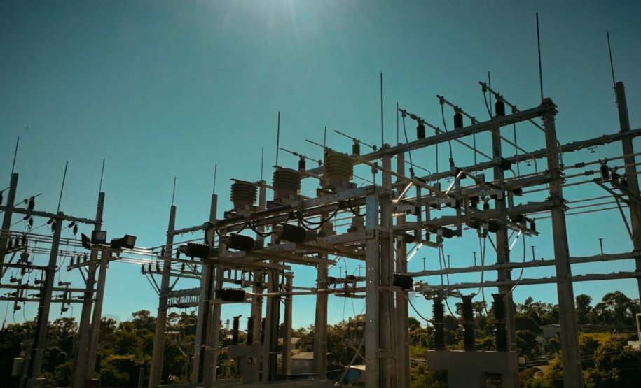 Com investimentos de R$ 2,5 bilhões, Copel supera recorde e eleva de patamar a oferta de energia limpa, estável e de qualidade no setor elétrico