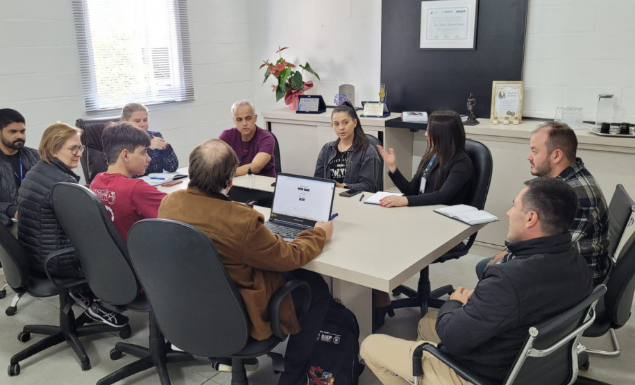 UEL e Unicentro planejam ações de saúde digital no Interior do Paraná com foco na atenção básica