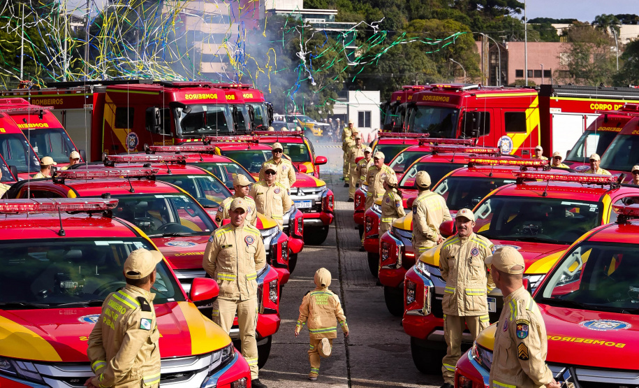BOMBEIROS VEÍCULOS