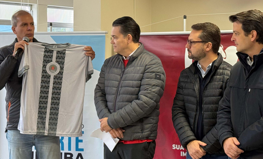 Saúde inicia campanha “Doe Sangue Pelo Esporte” em parceria com a Prefeitura de Curitiba e times de futebol paranaenses