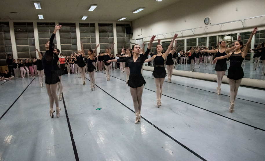 TEATRO GUAÍRA Estreia em julho o novo espetáculo da EDTG "Algo/Ritmo"