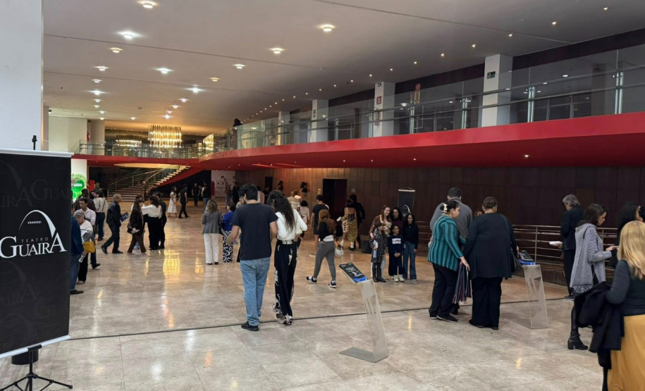 Balé Teatro Guaíra lota Palácio das Artes, em BH, com “Romeu e Julieta” contemporâneo