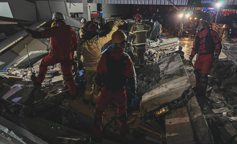Grupo de Operações de Socorro Tático (GOST) do Corpo de Bombeiros Militar do Paraná (CBMPR)