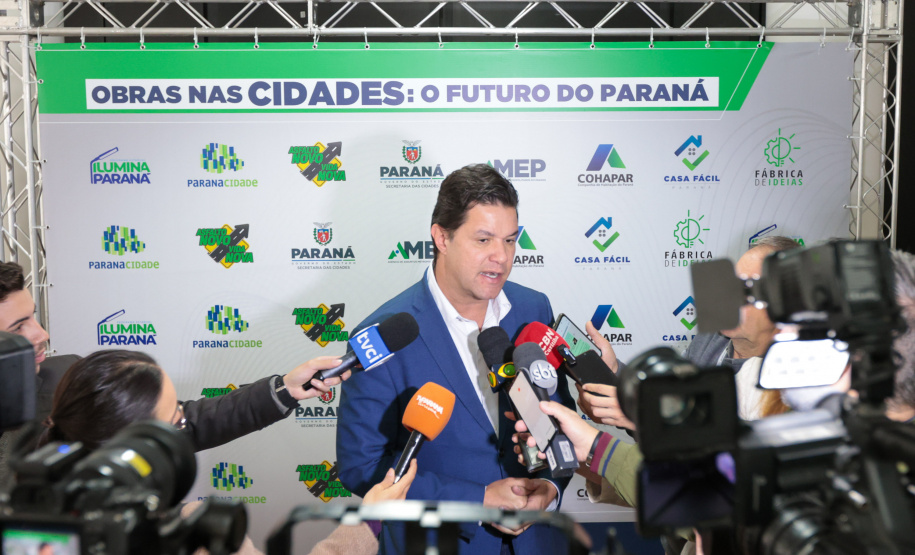 Estado investirá R$ 977 milhões em programa de pavimentação em ruas com pedras irregulares