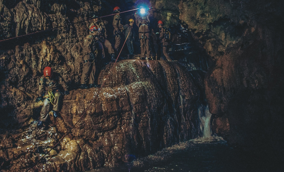 Grupo de Operações de Socorro Tático (GOST) do Corpo de Bombeiros Militar do Paraná (CBMPR)