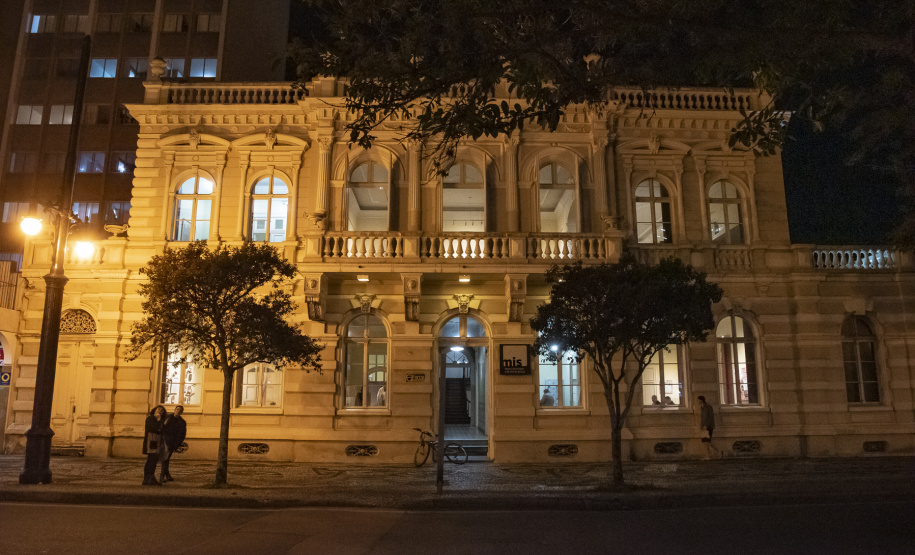 Programação de julho no MIS-PR: oficinas, cinema e visitas guiadas para  todas as idades