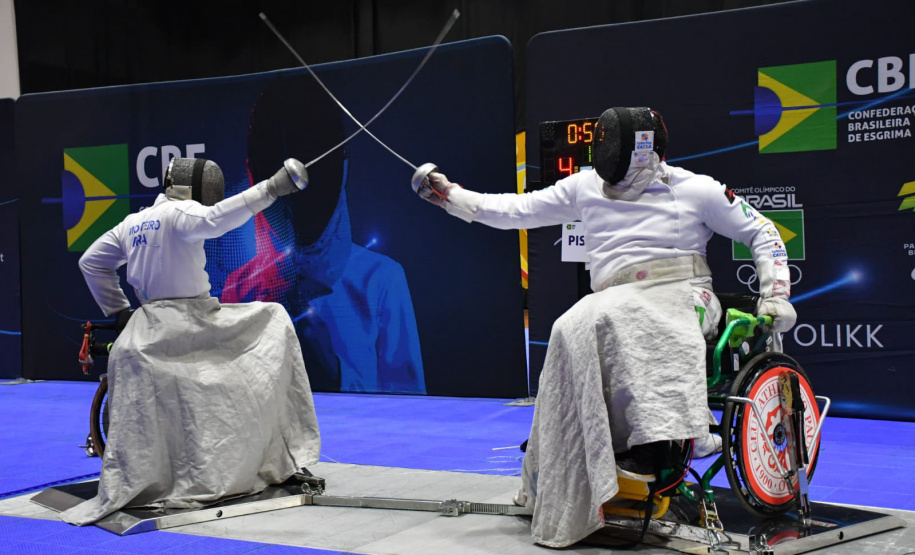 Paraesgrimista paranaense Izaias Monteiro participa do Campeonato Brasileiro de Paraesgrima com recursos do incentivo PROESPORTE do Governo do Paraná