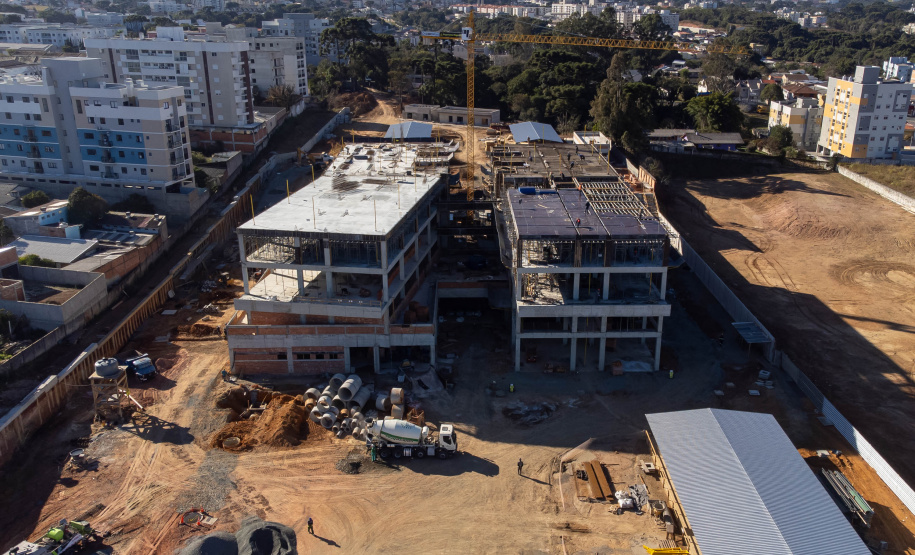 São José dos Pinhais, 18 de julho de 2025 - Construção do Hospital e Maternidade SJP, na Região Metropolitana de Curitiba (RMC).