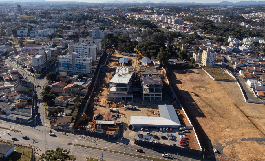 São José dos Pinhais, 18 de julho de 2025 - Construção do Hospital e Maternidade SJP, na Região Metropolitana de Curitiba (RMC).