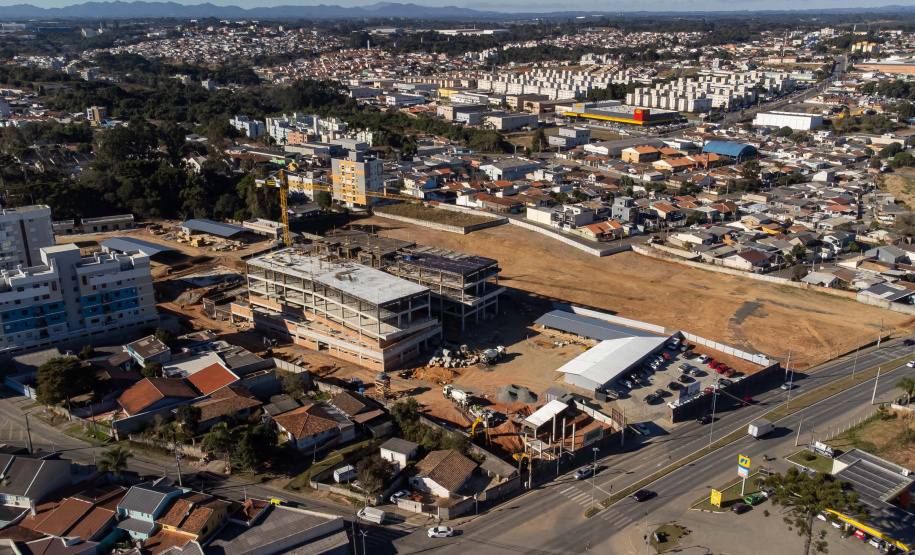 São José dos Pinhais, 18 de julho de 2025 - Construção do Hospital e Maternidade SJP, na Região Metropolitana de Curitiba (RMC).