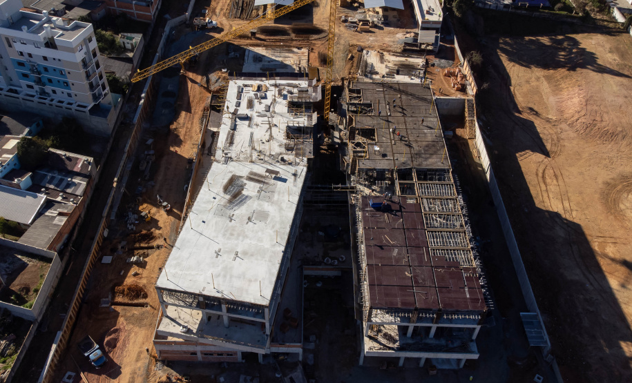 São José dos Pinhais, 18 de julho de 2025 - Construção do Hospital e Maternidade SJP, na Região Metropolitana de Curitiba (RMC).
