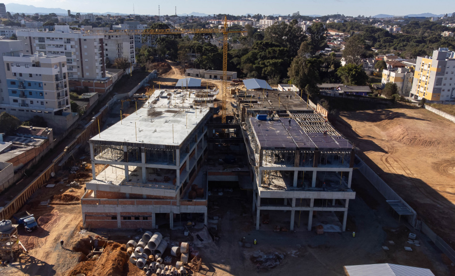 São José dos Pinhais, 18 de julho de 2025 - Construção do Hospital e Maternidade SJP, na Região Metropolitana de Curitiba (RMC).