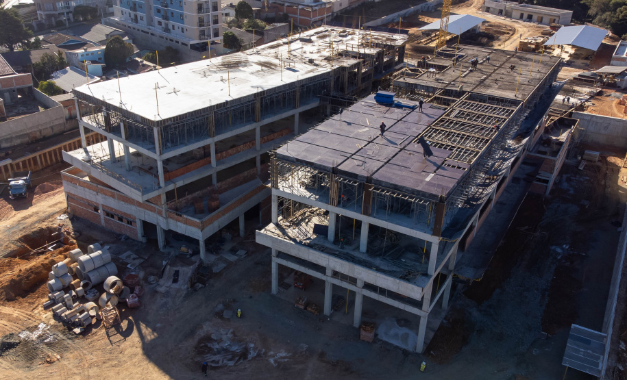 São José dos Pinhais, 18 de julho de 2025 - Construção do Hospital e Maternidade SJP, na Região Metropolitana de Curitiba (RMC).