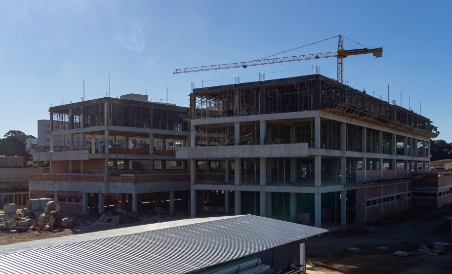 São José dos Pinhais, 18 de julho de 2025 - Construção do Hospital e Maternidade SJP, na Região Metropolitana de Curitiba (RMC).