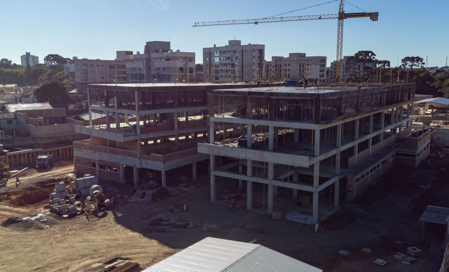 São José dos Pinhais, 18 de julho de 2025 - Construção do Hospital e Maternidade SJP, na Região Metropolitana de Curitiba (RMC).