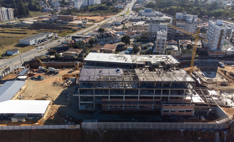 São José dos Pinhais, 18 de julho de 2025 - Construção do Hospital e Maternidade SJP, na Região Metropolitana de Curitiba (RMC).