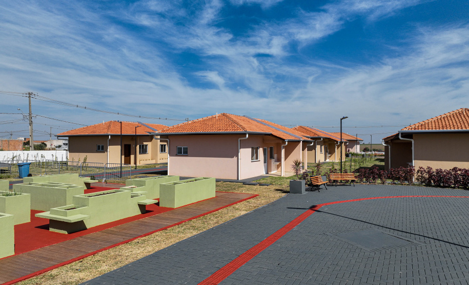 COHAPAR - CONDOMÍNIO  DO IDOSO EM ARAPONGAS