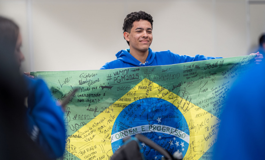 Mais 59 estudantes da rede estadual embarcam para intercâmbio na Austrália pelo Ganhando o Mundo