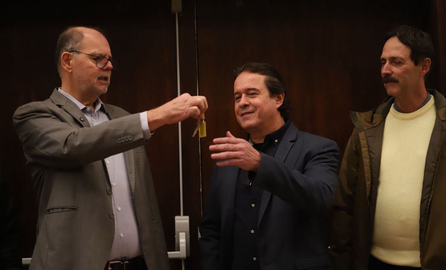 INOVAÇÃO: Com entrega simbólica de chaves, Estado dá início ao primeiro Hub de GovTechs do Brasil