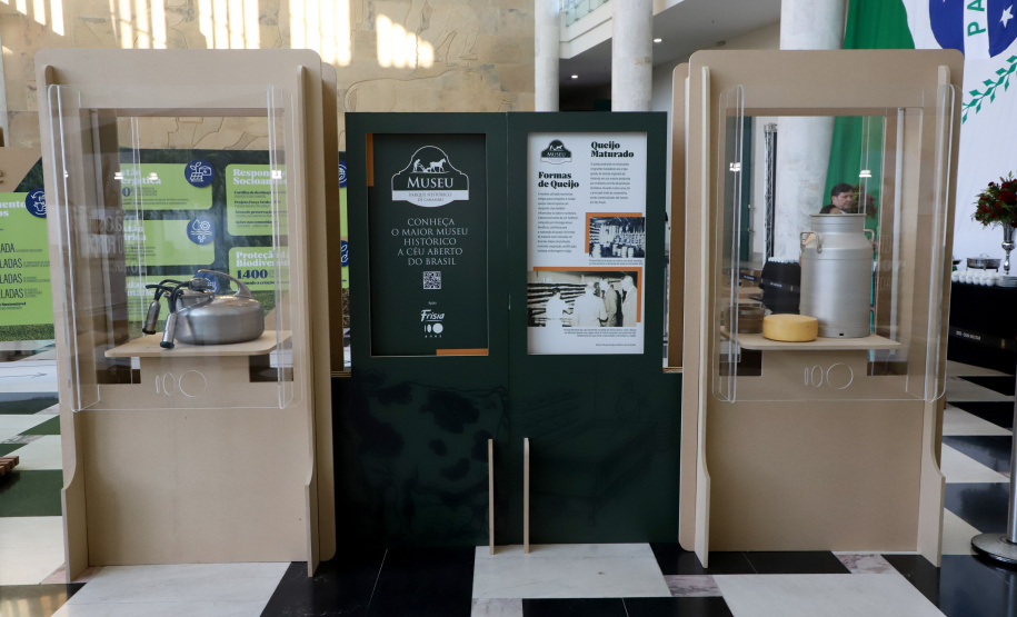 EXPOSIÇÃO 100 ANOS FRISIA